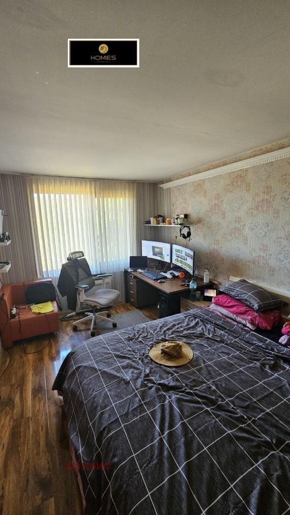 House 53 sqm for Sale in Hrabrino | Garage and Terrace