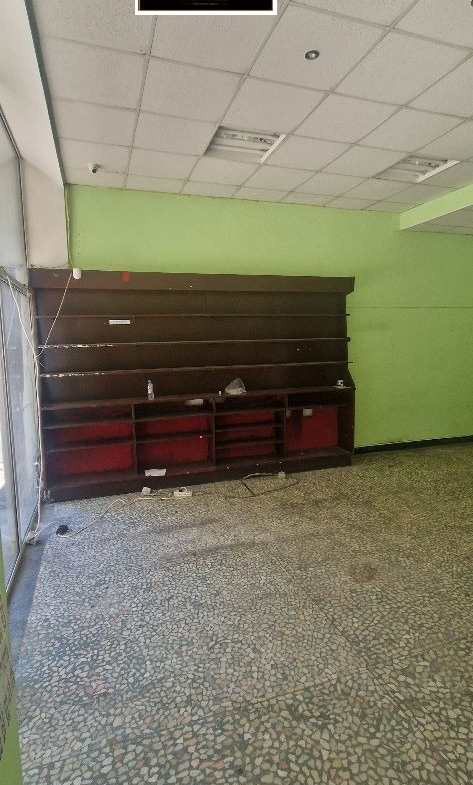 Shop in Shirok Tsentar, Lovech - Image 4