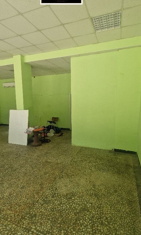 Shop in Shirok Tsentar, Lovech - Image 8
