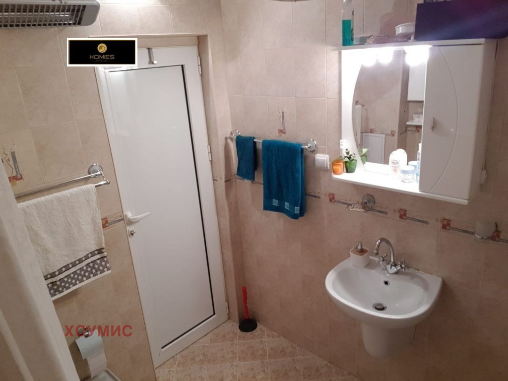 Two-bedroom apartment in Карлово, Plovdiv - Image 7