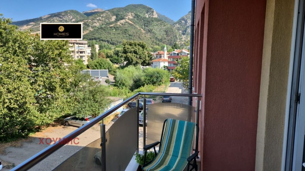 Two-bedroom apartment in Карлово, Plovdiv - Image 9