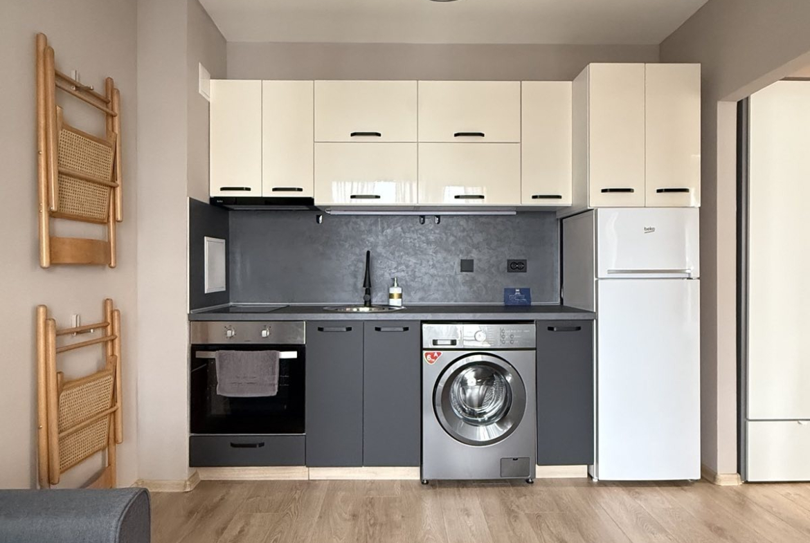 Two-bedroom apartment in Студентски град, Sofia - Image 5