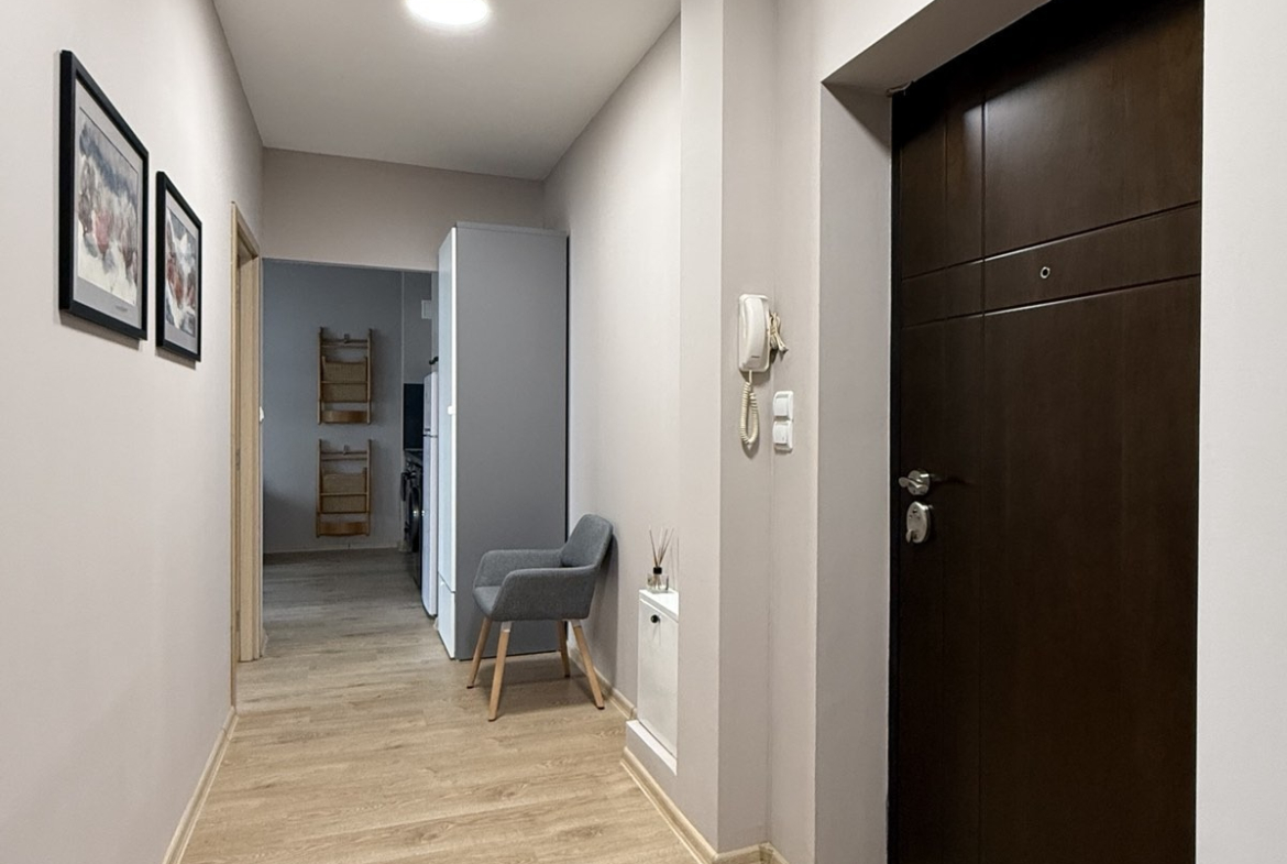Two-bedroom apartment in Студентски град, Sofia - Image 6