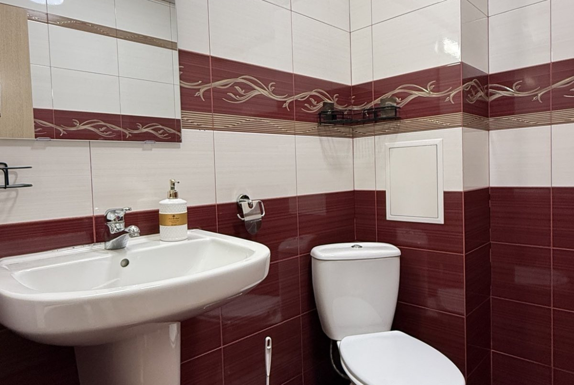 Two-bedroom apartment in Студентски град, Sofia - Image 7