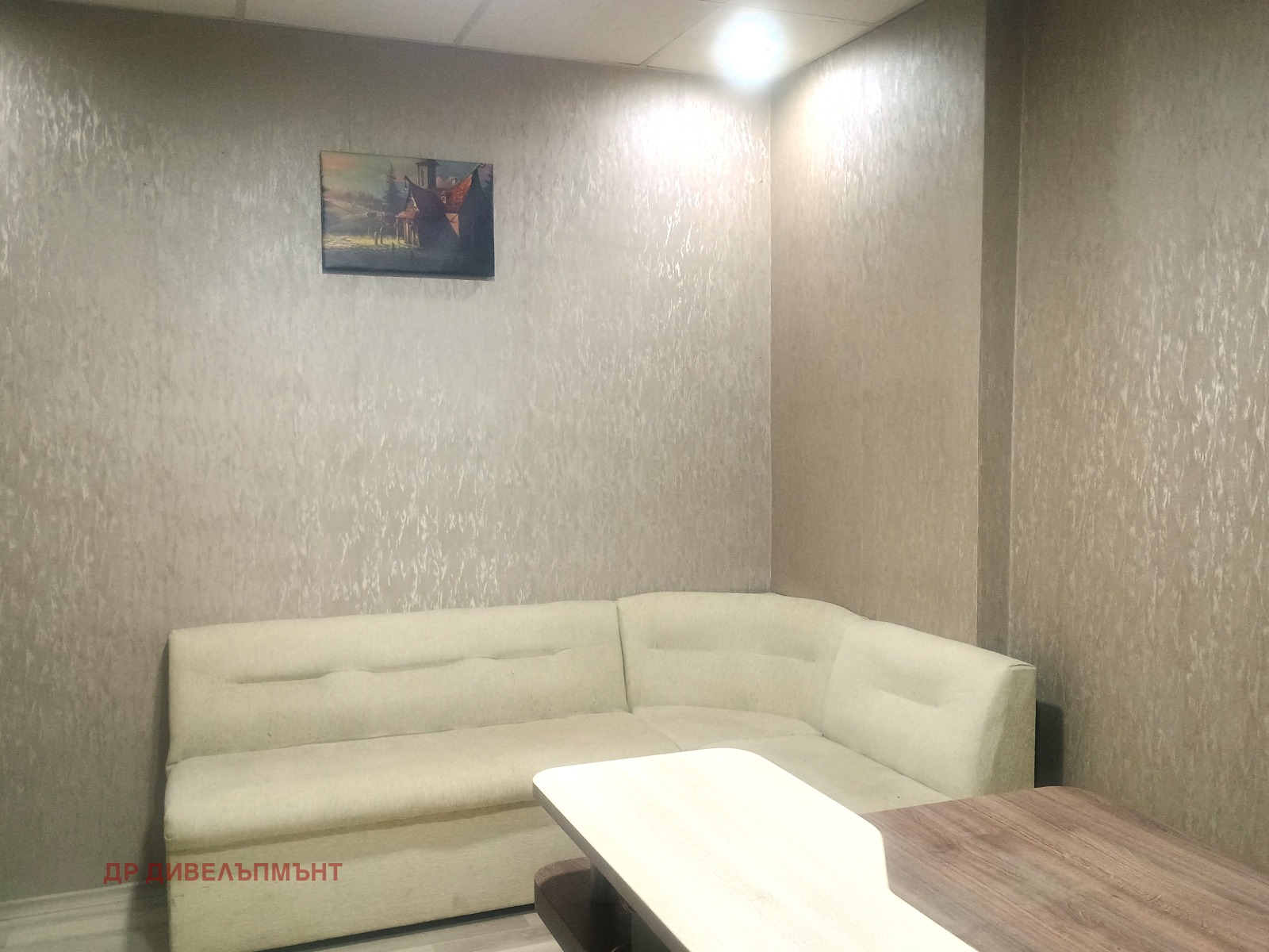 Apartment in Oborishte, Sofia - Image 28