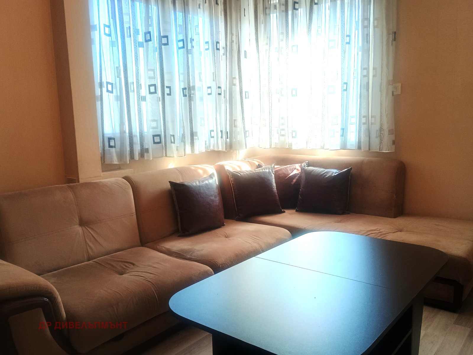 Apartment in Oborishte, Sofia - Image 21