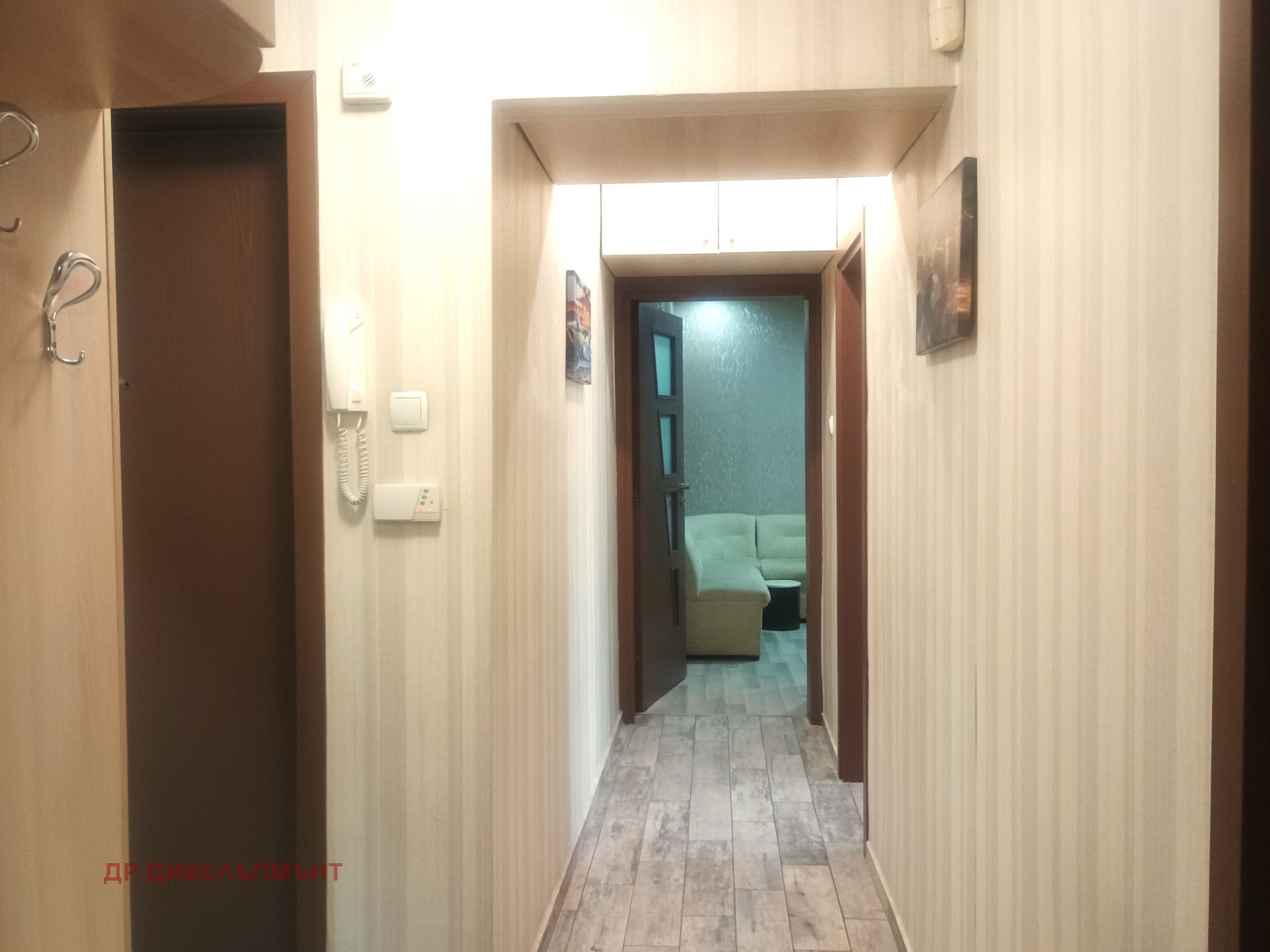 Apartment in Oborishte, Sofia - Image 25