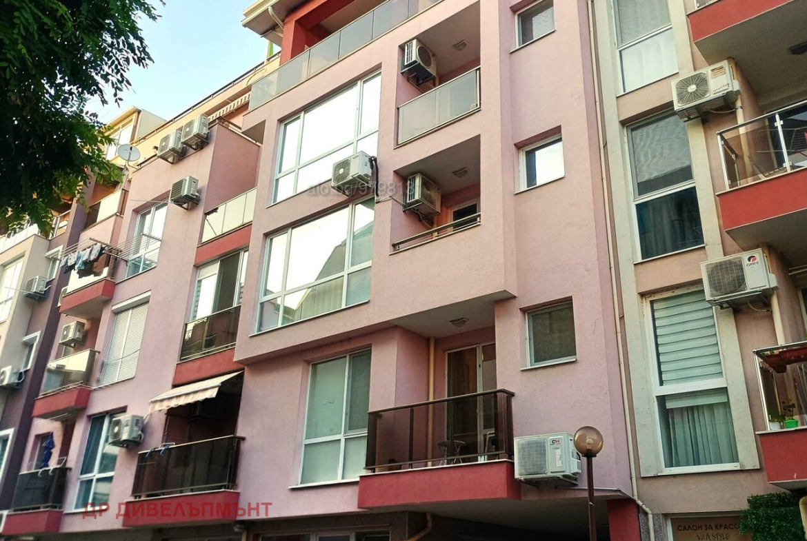 Двустаен апартамент 50 кв.м. под наем в Поморие | 150 м. до плажа