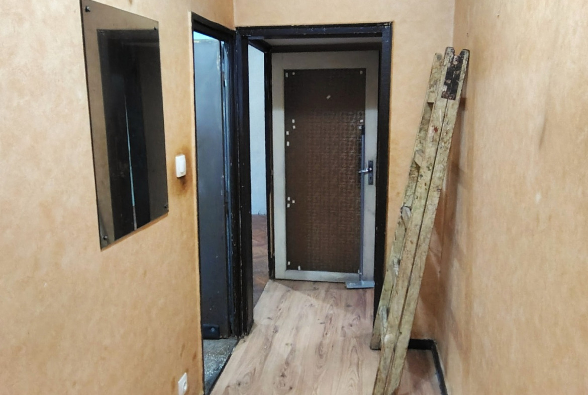 Apartment in Nadezhda 4, Sofia - Image 11