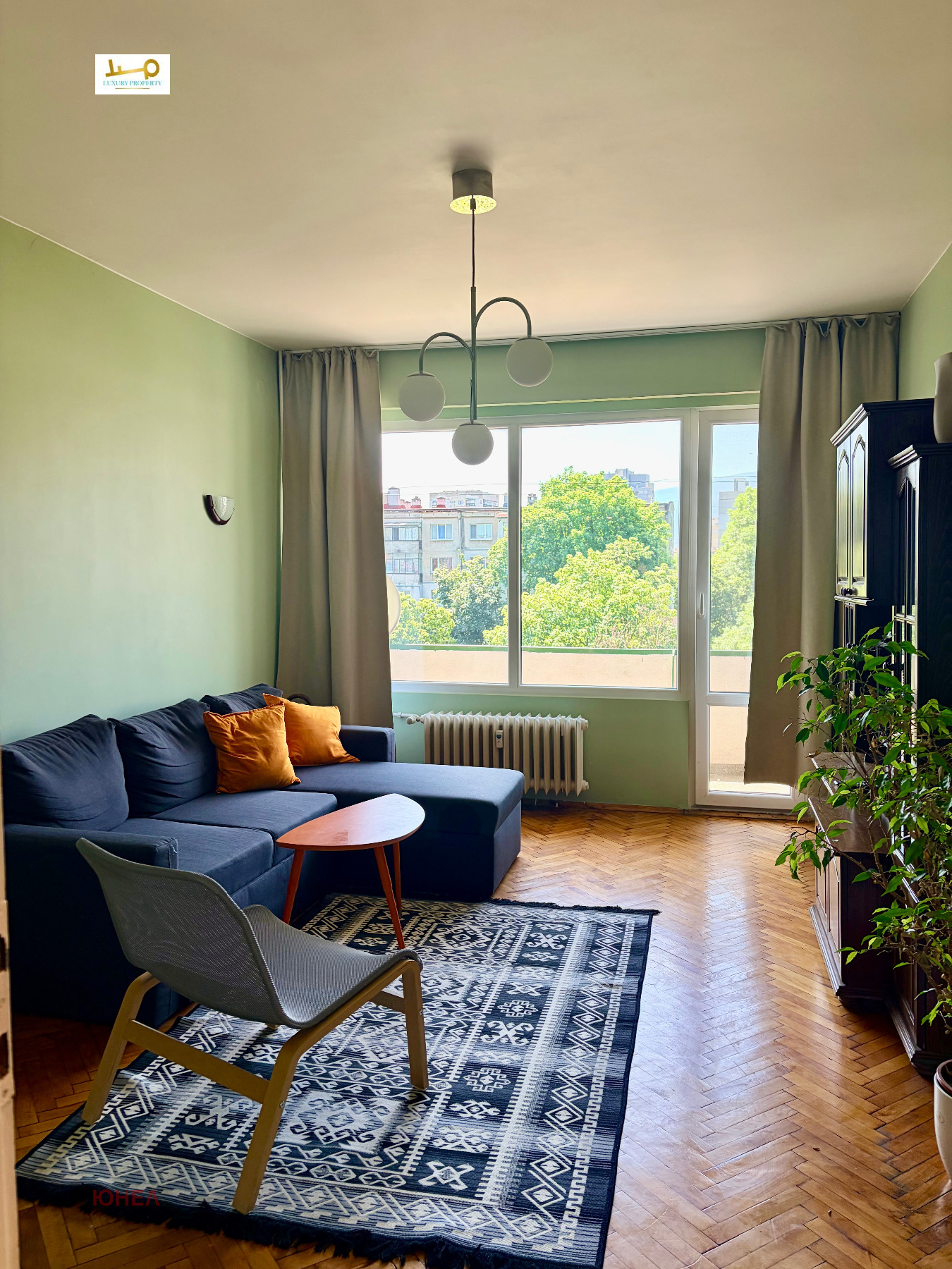 Двустаен апартамент 60 кв.м. за продажба в Западен парк | Изглед към Витоша