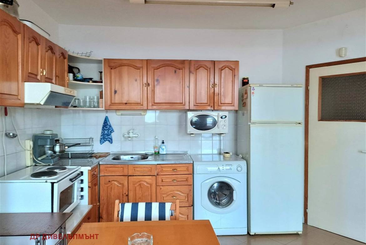 Двустаен апартамент 65 кв.м. под наем в Лазур, Бургас | Морска гледка от тераса