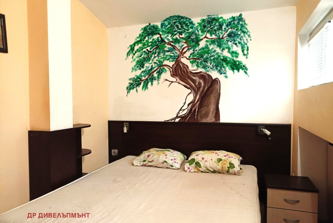 Apartment in Cherno More Building 94, Nessebar - Image 10