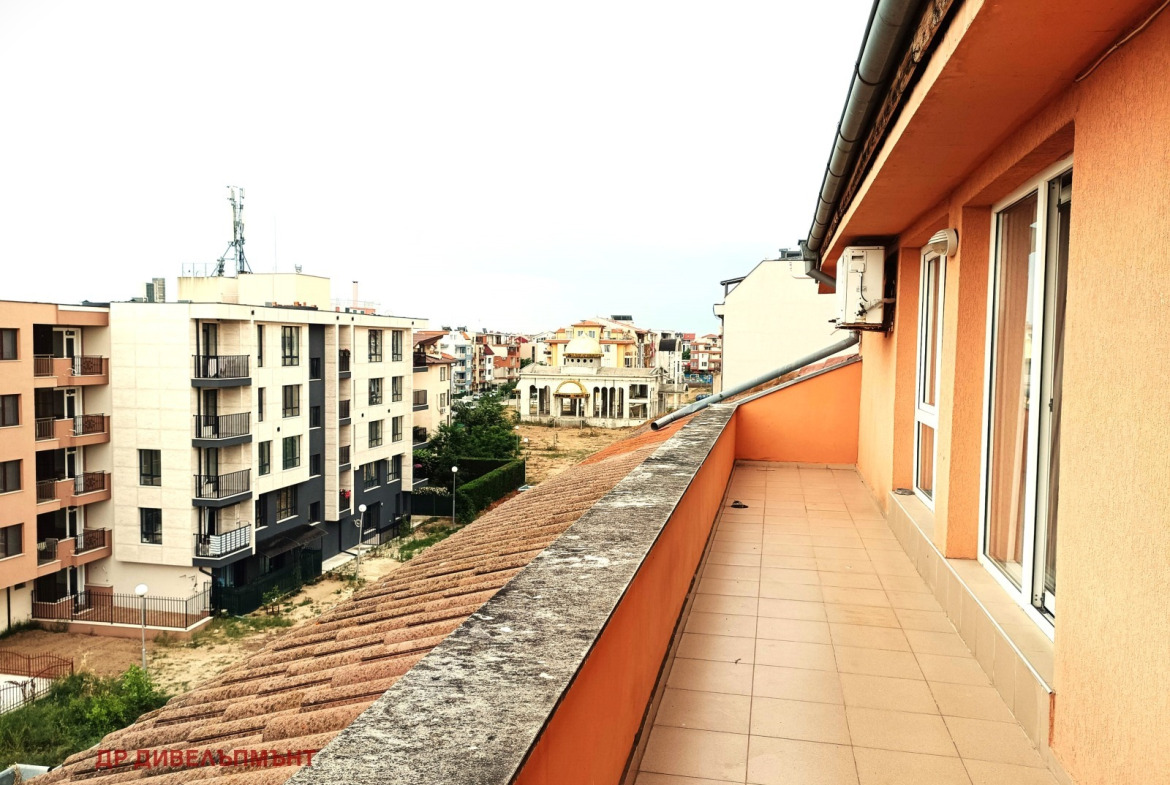 Apartment in Cherno More Building 94, Nessebar - Image 14