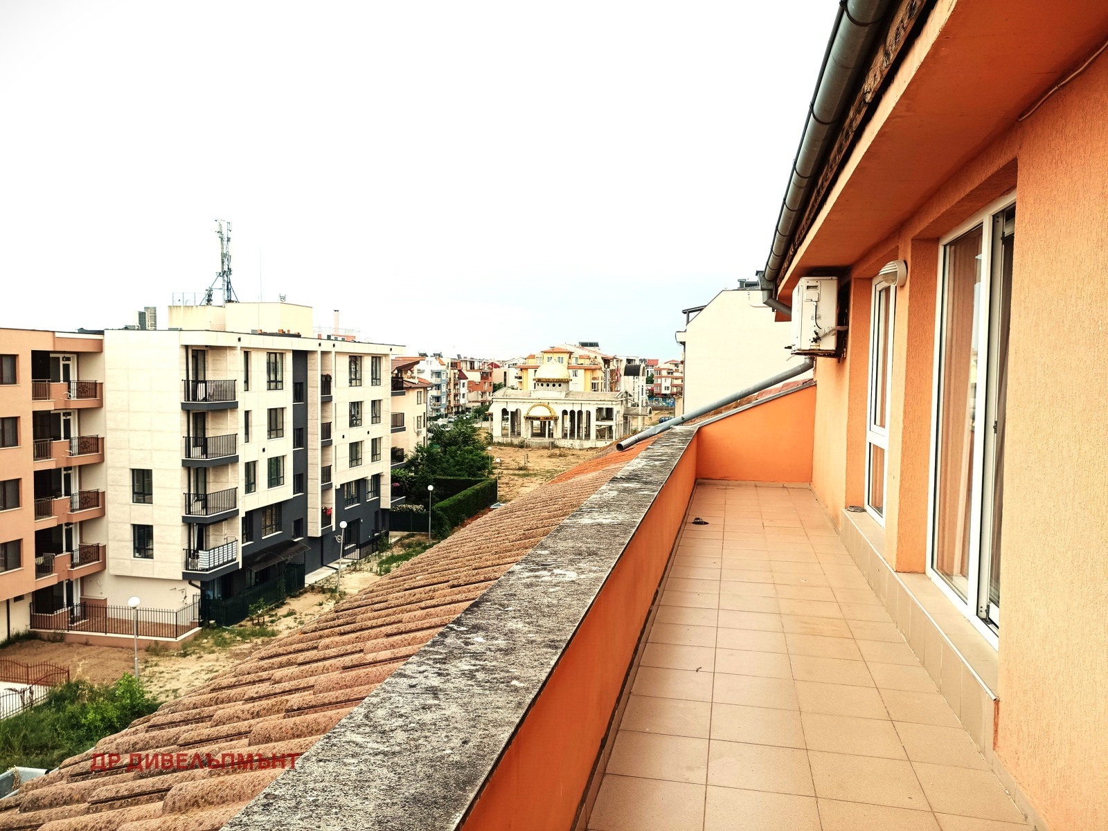 Apartment in Cherno More Building 94, Nessebar - Image 31