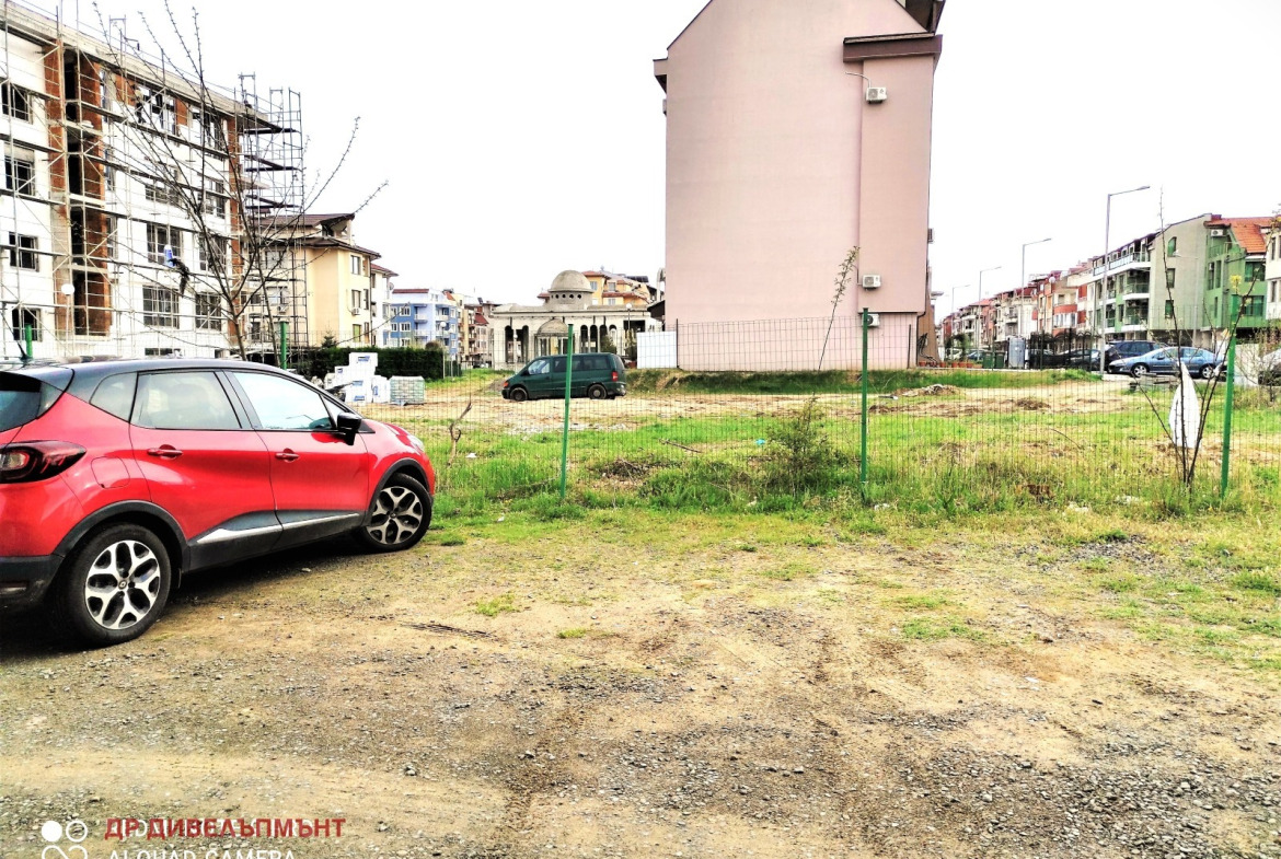 Apartment in Cherno More Building 94, Nessebar - Image 16