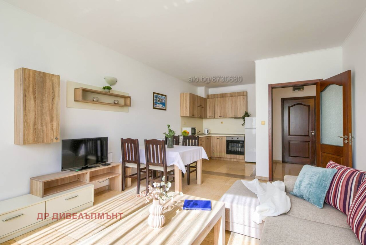 Apartment in Kristal Beach Apartments, Nessebar - Image 2