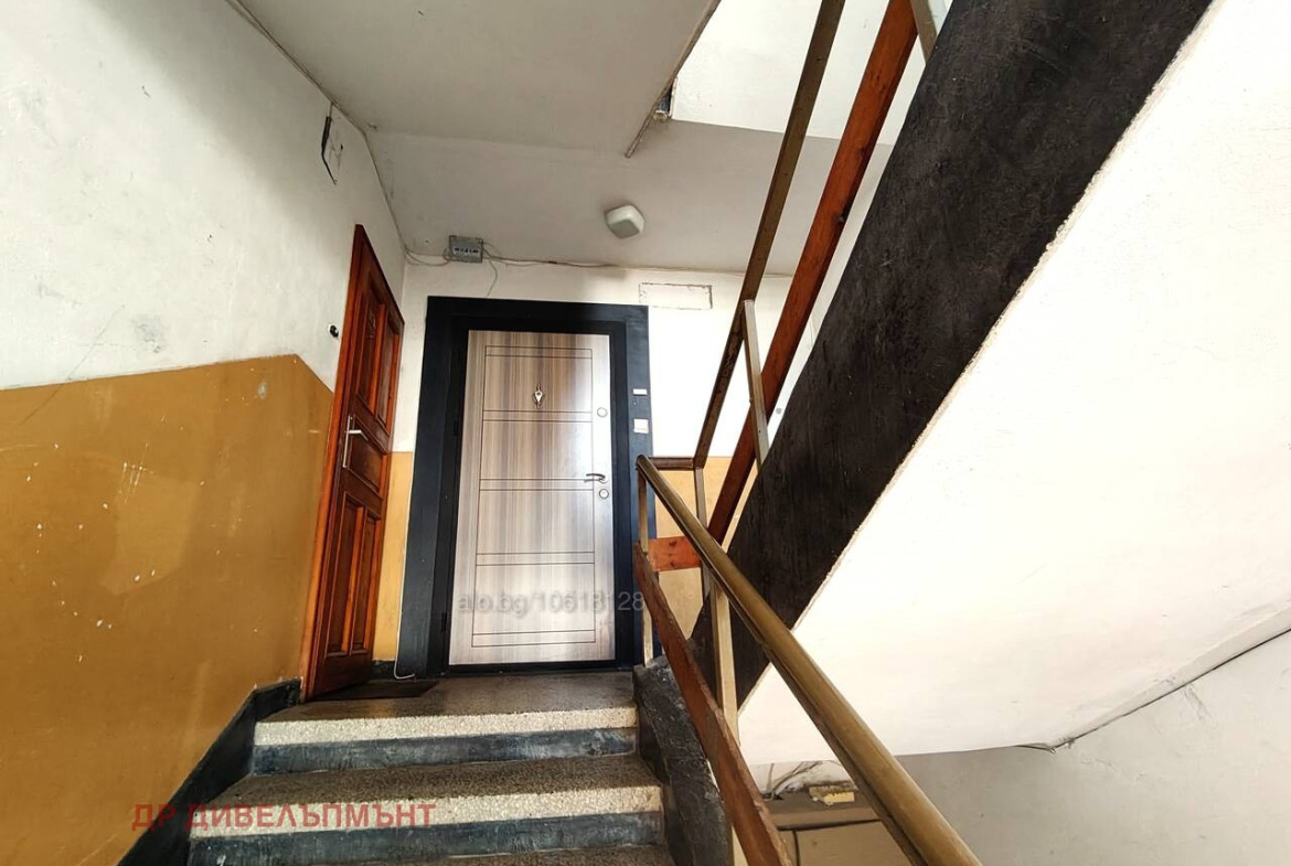 Apartment in Mladost Blok 54, Nessebar - Image 12