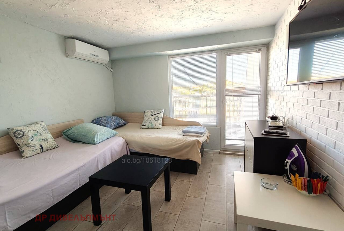Apartment in Mladost Blok 54, Nessebar - Image 2