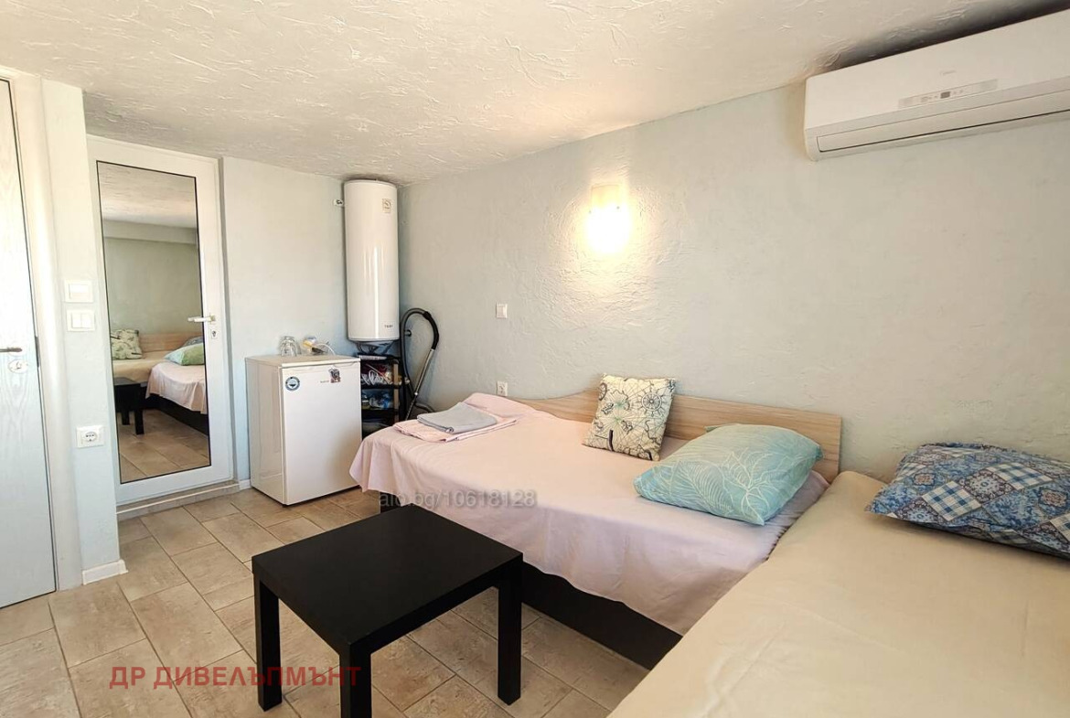 Apartment in Mladost Blok 54, Nessebar - Image 4
