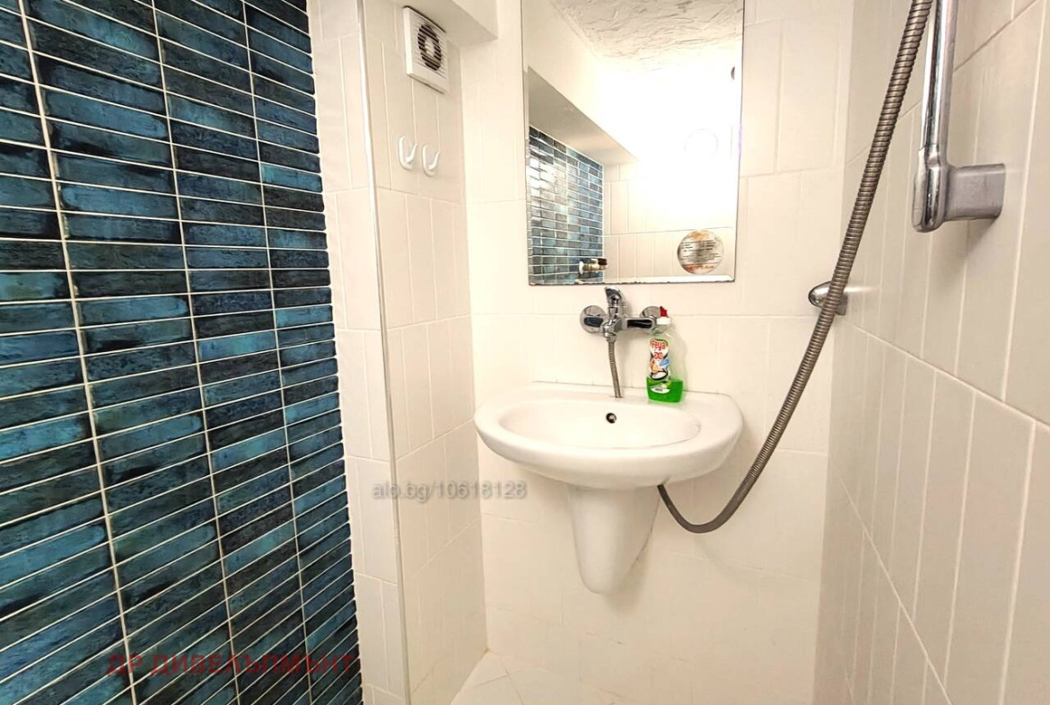 Apartment in Mladost Blok 54, Nessebar - Image 8