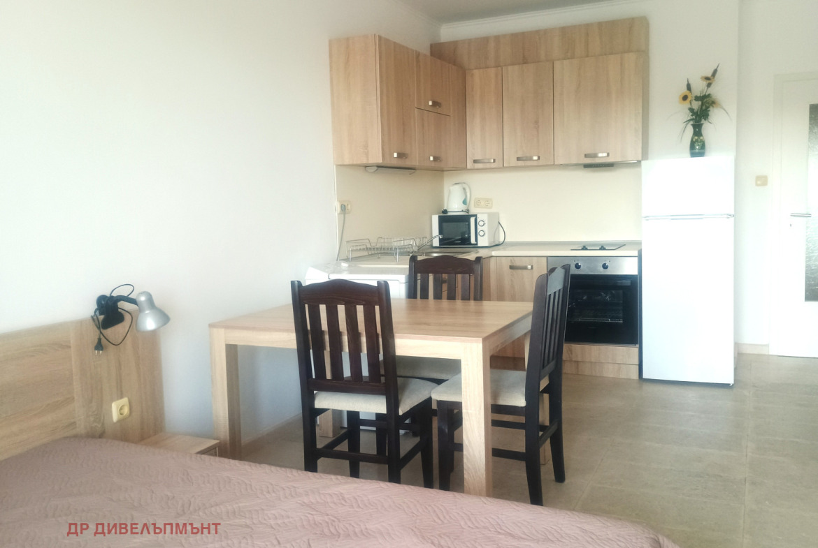 Apartment in Kristal Beach Complex, Nessebar - Image 2