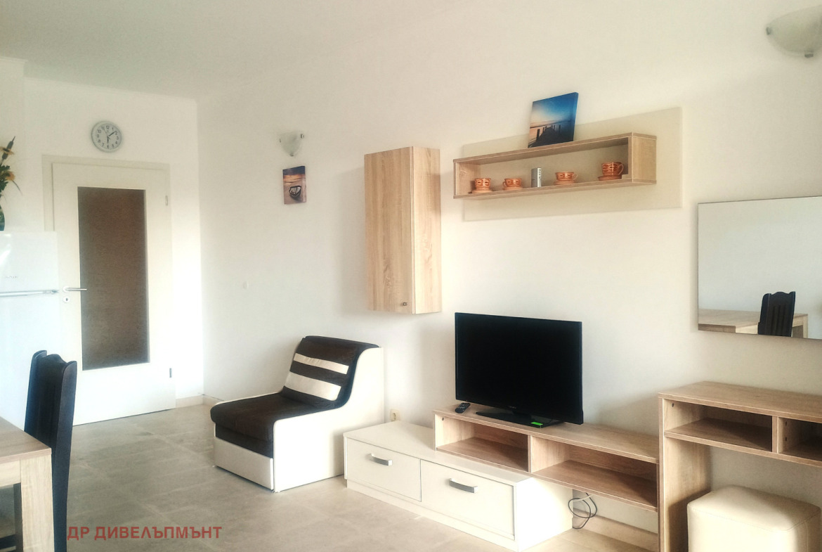 Apartment in Kristal Beach Complex, Nessebar - Image 3