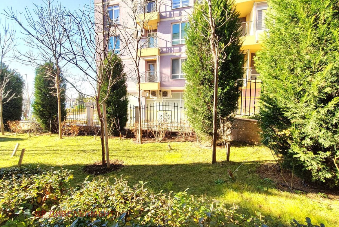 Apartment in Valencia Gardens, Nessebar - Image 9