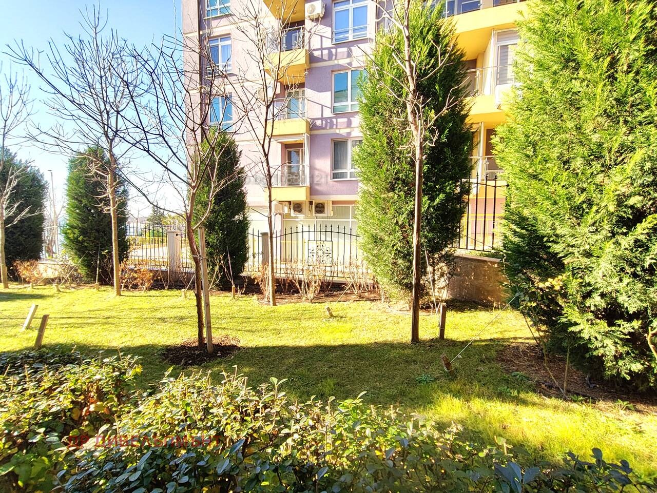 Apartment in Valencia Gardens, Nessebar - Image 24