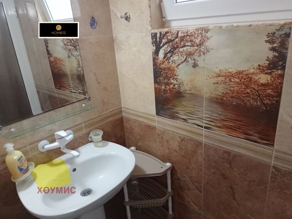 ednostaen-apartament-39-kvm-prodava-slanchev-bryag-obzaveden-500m-plyazh-4 Баня с мивка, огледало и природни плочки