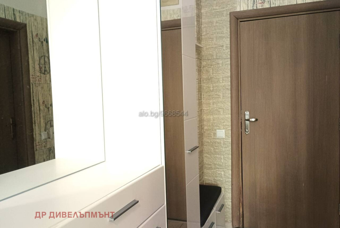 Apartment in Kompleks Sani Biych Plaza, Sunny Beach - Image 11