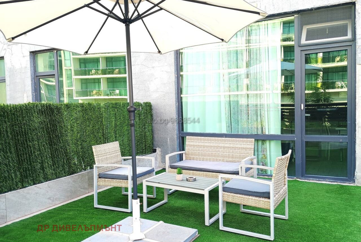 Apartment in Kompleks Sani Biych Plaza, Sunny Beach - Image 4