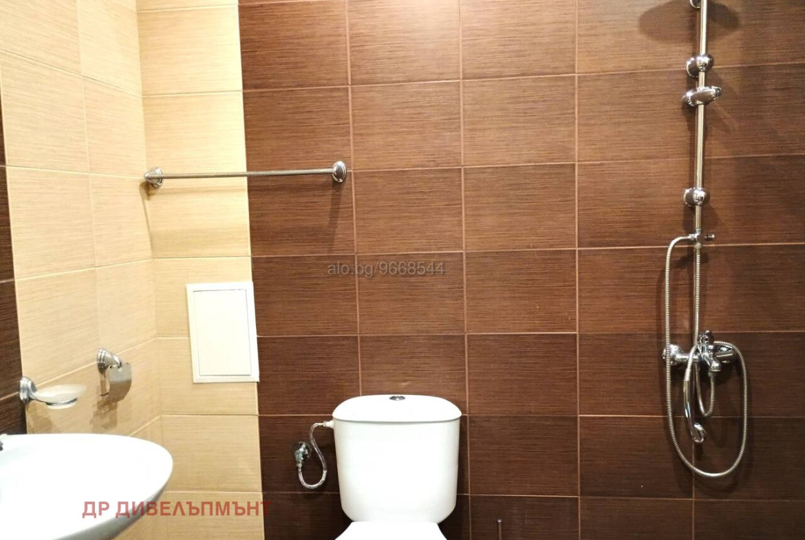 Apartment in Kompleks Sani Biych Plaza, Sunny Beach - Image 9