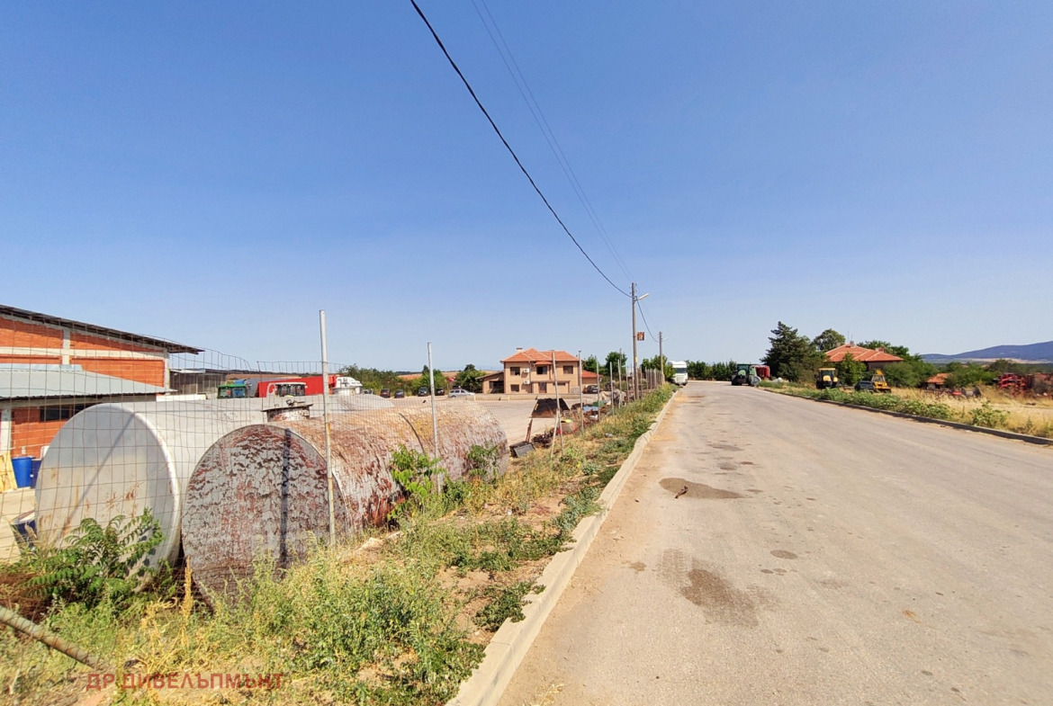 House in Kamenna Reka, Kamenna Reka Ul Lyuben Karavelov 6 - Image 2