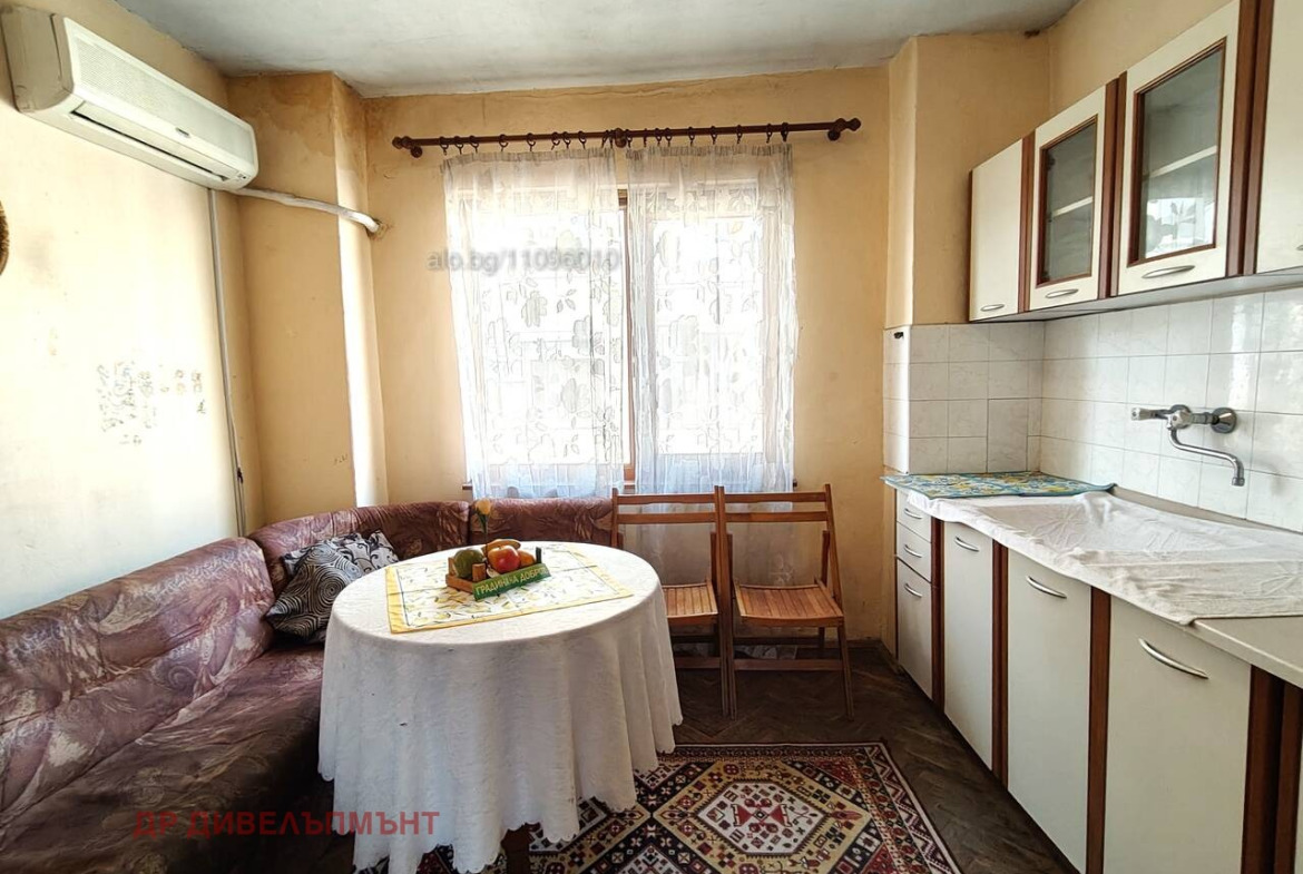 Къща 172 кв.м. за продажба в Поморие Стар Град | 200 м до плажа