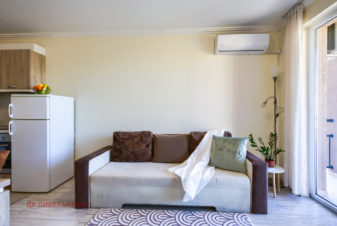 Apartment in Kompleks Vip Zona, Sunny Beach - Image 4