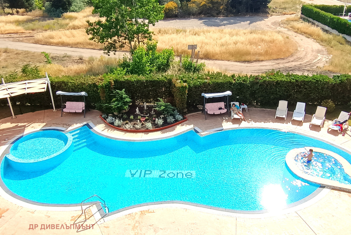Apartment in Kompleks Vip Zona, Sunny Beach - Image 7