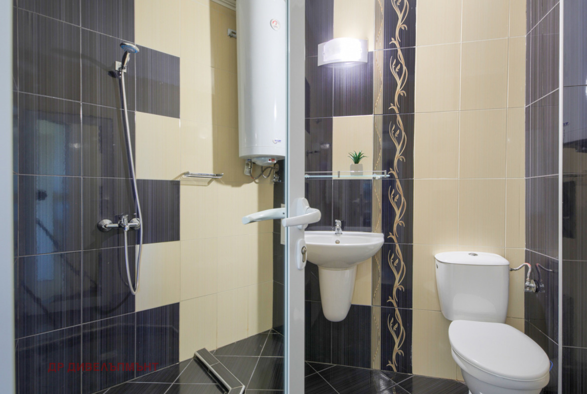 Apartment in Kompleks Vip Zona, Sunny Beach - Image 9