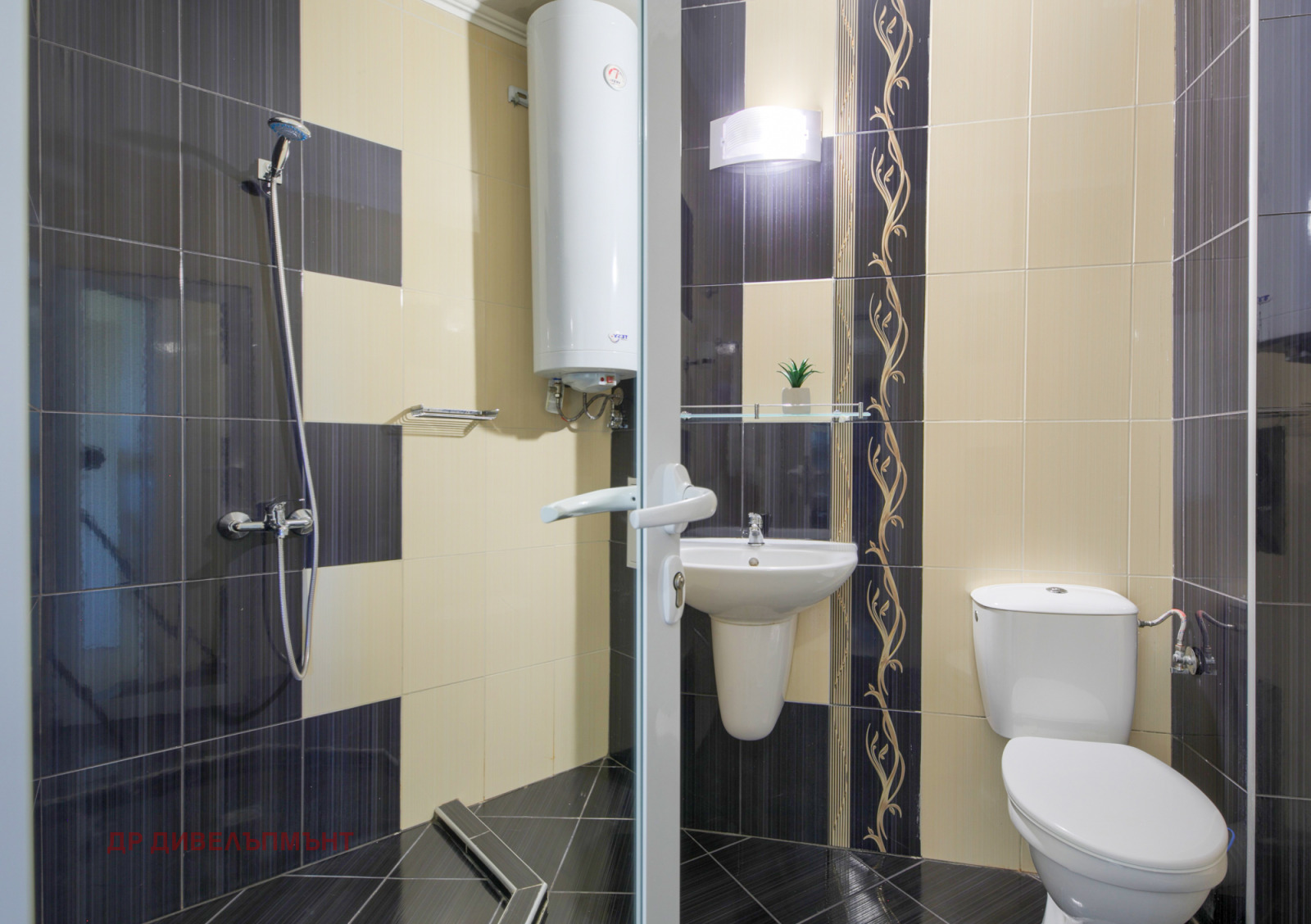 Apartment in Kompleks Vip Zona, Sunny Beach - Image 24