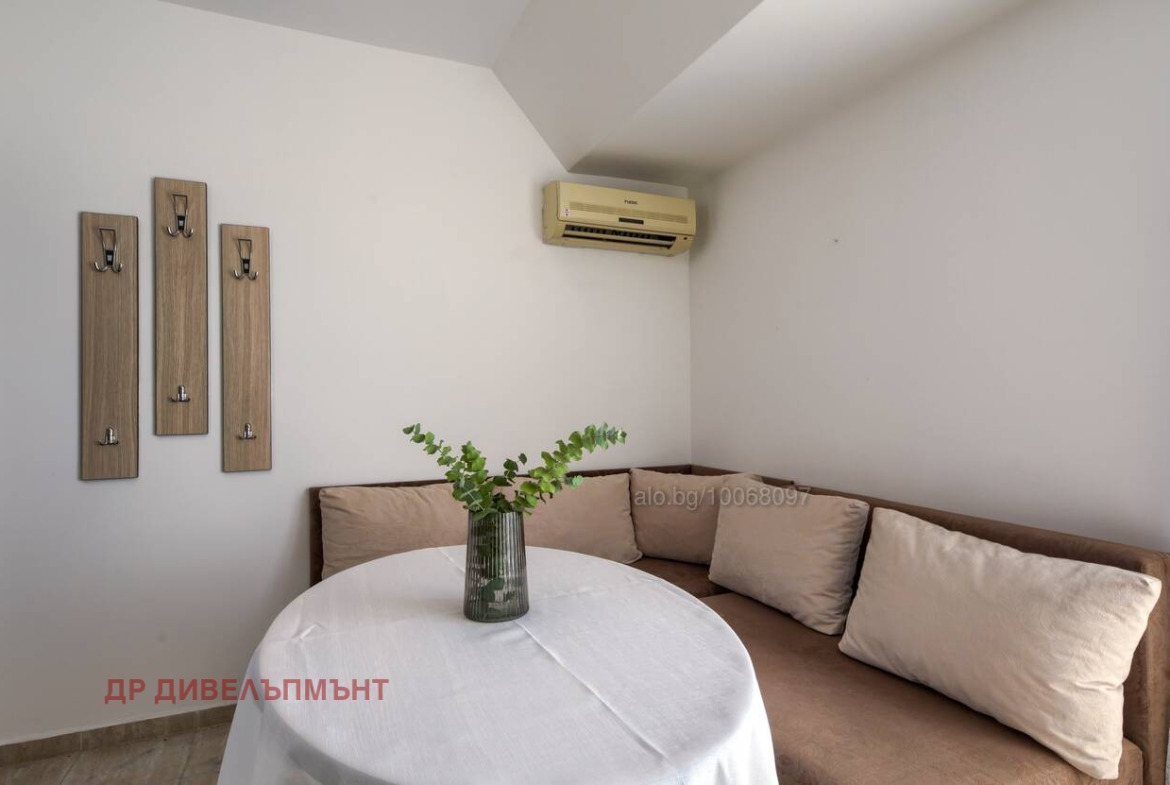 Apartment in Grand 22, Sunny Beach - Image 2