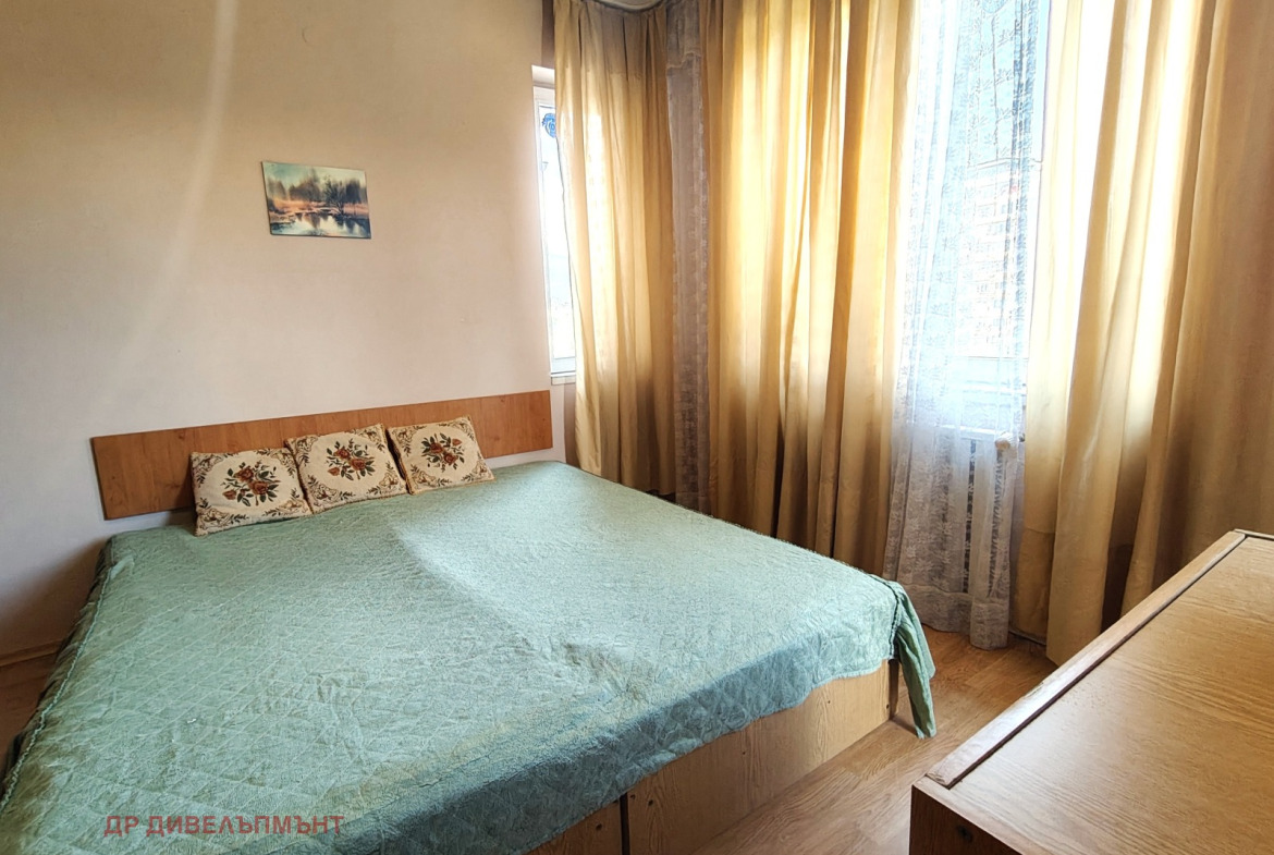 Apartment in Geo Milev, Sofia - Image 12
