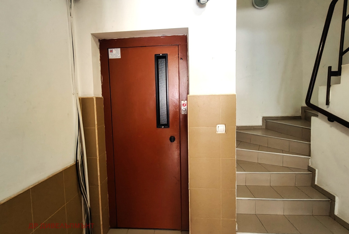 Apartment in Geo Milev, Sofia - Image 17