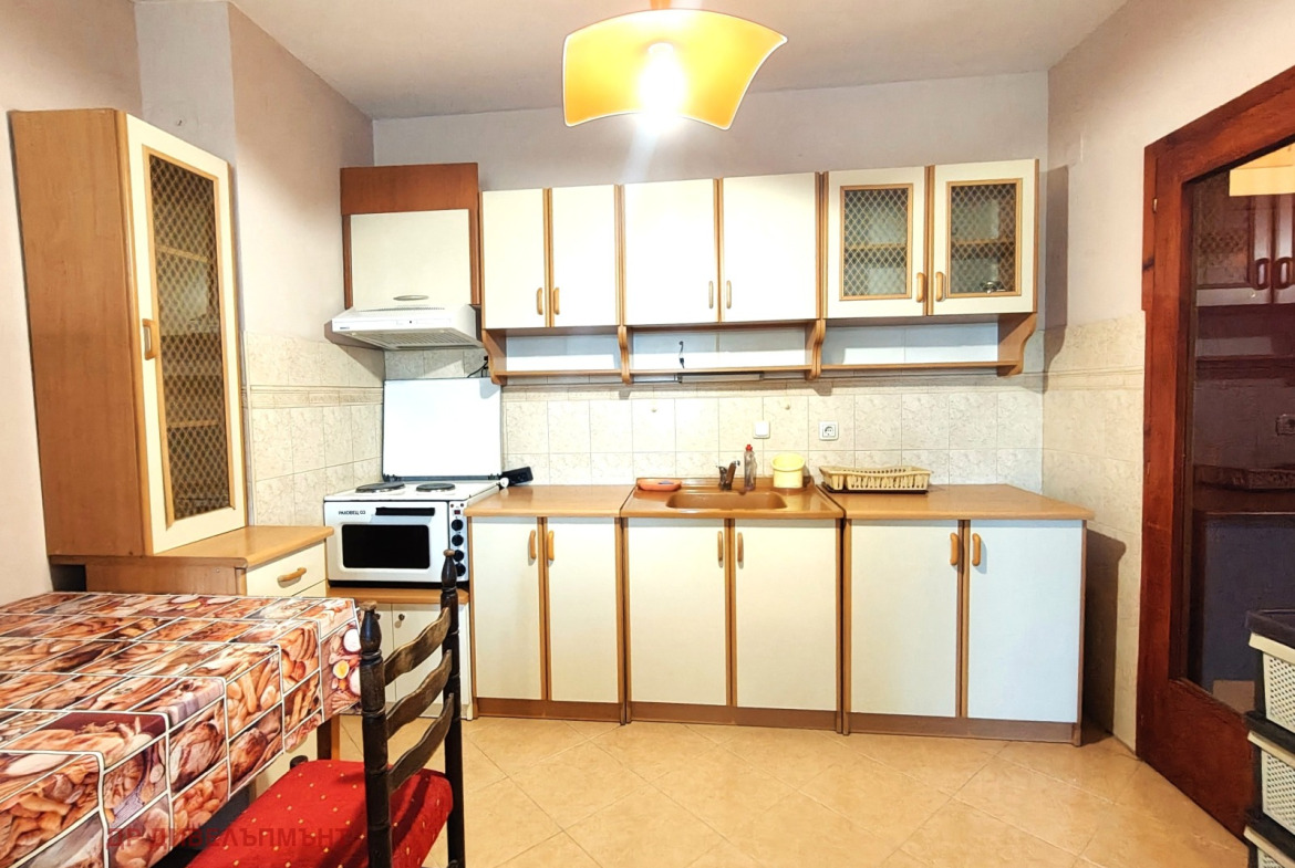 Apartment in Geo Milev, Sofia - Image 6