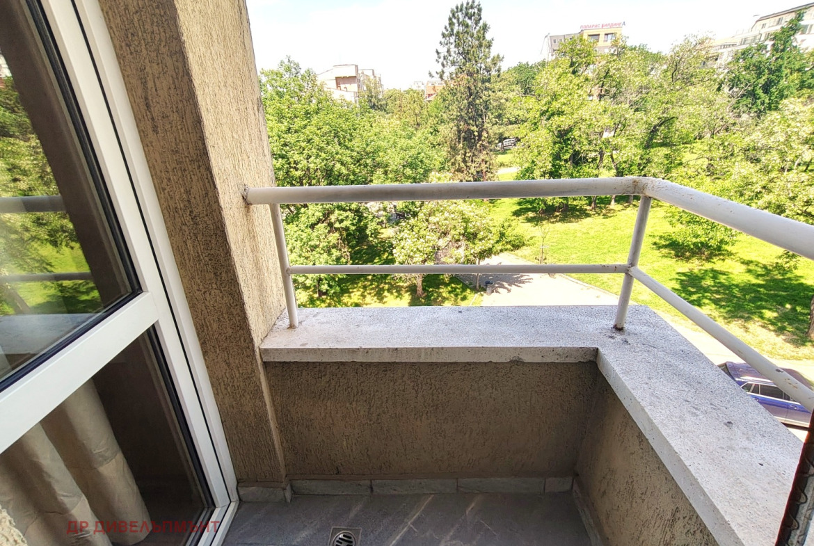 Apartment in Geo Milev, Sofia - Image 8