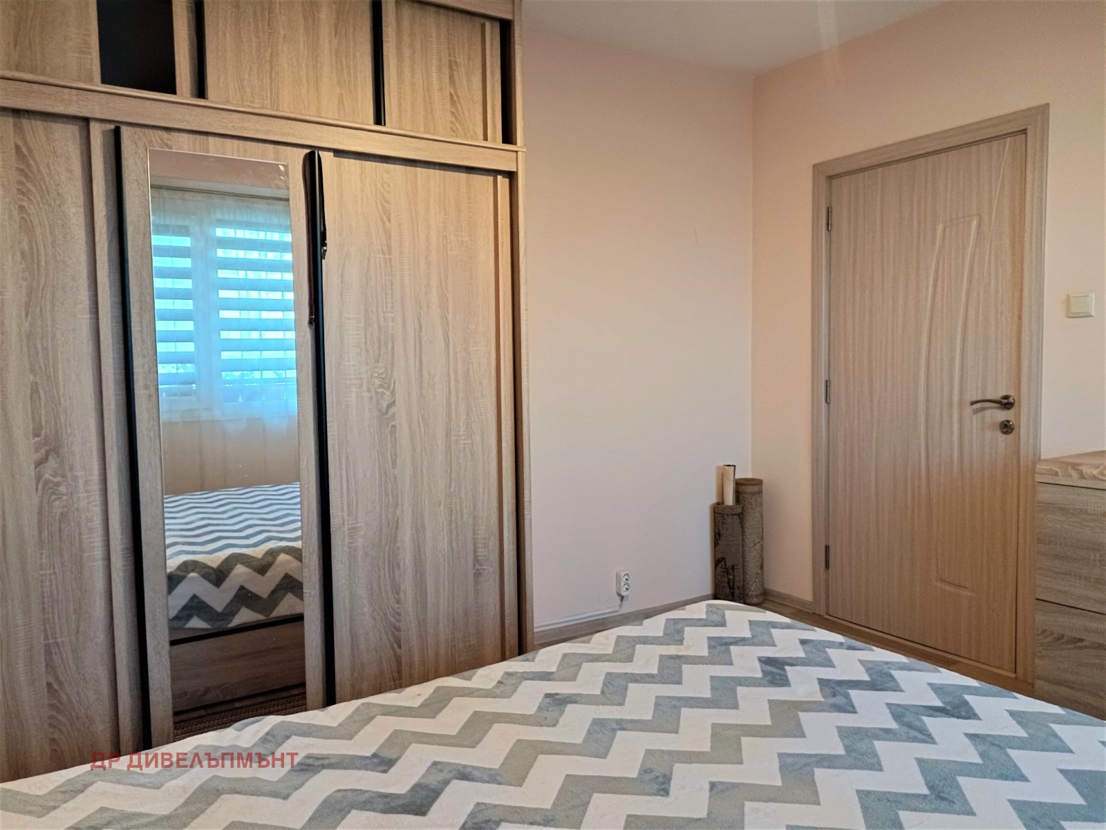 Apartment in Izgrev Blok 35, Burgas - Image 19