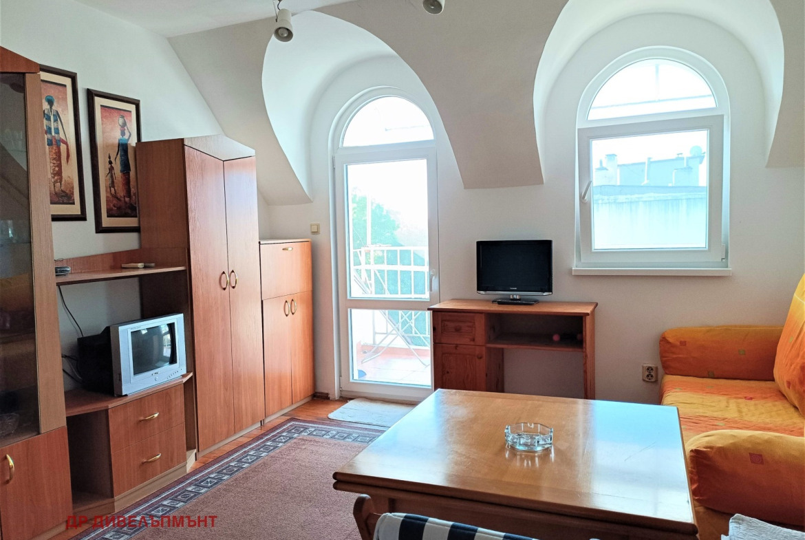 Apartment in Lazur, Burgas - Image 5