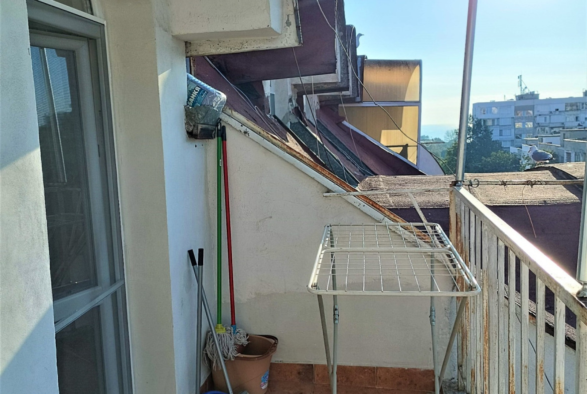 Apartment in Lazur, Burgas - Image 7