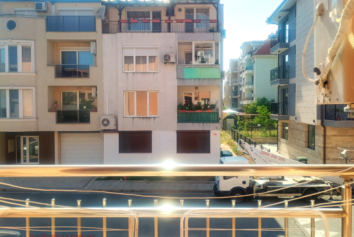 Apartment in Cherno More 2, Nessebar - Image 9