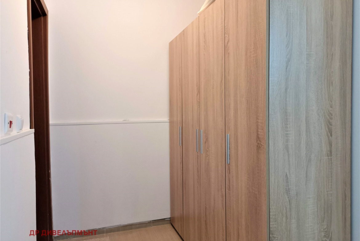 Apartment in Kompleks Rich, Nessebar - Image 10