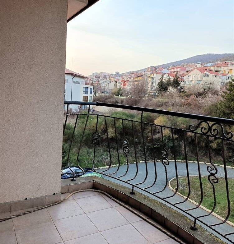 Apartment in Kompleks Yug 4 2, Sveti Vlas - Image 12