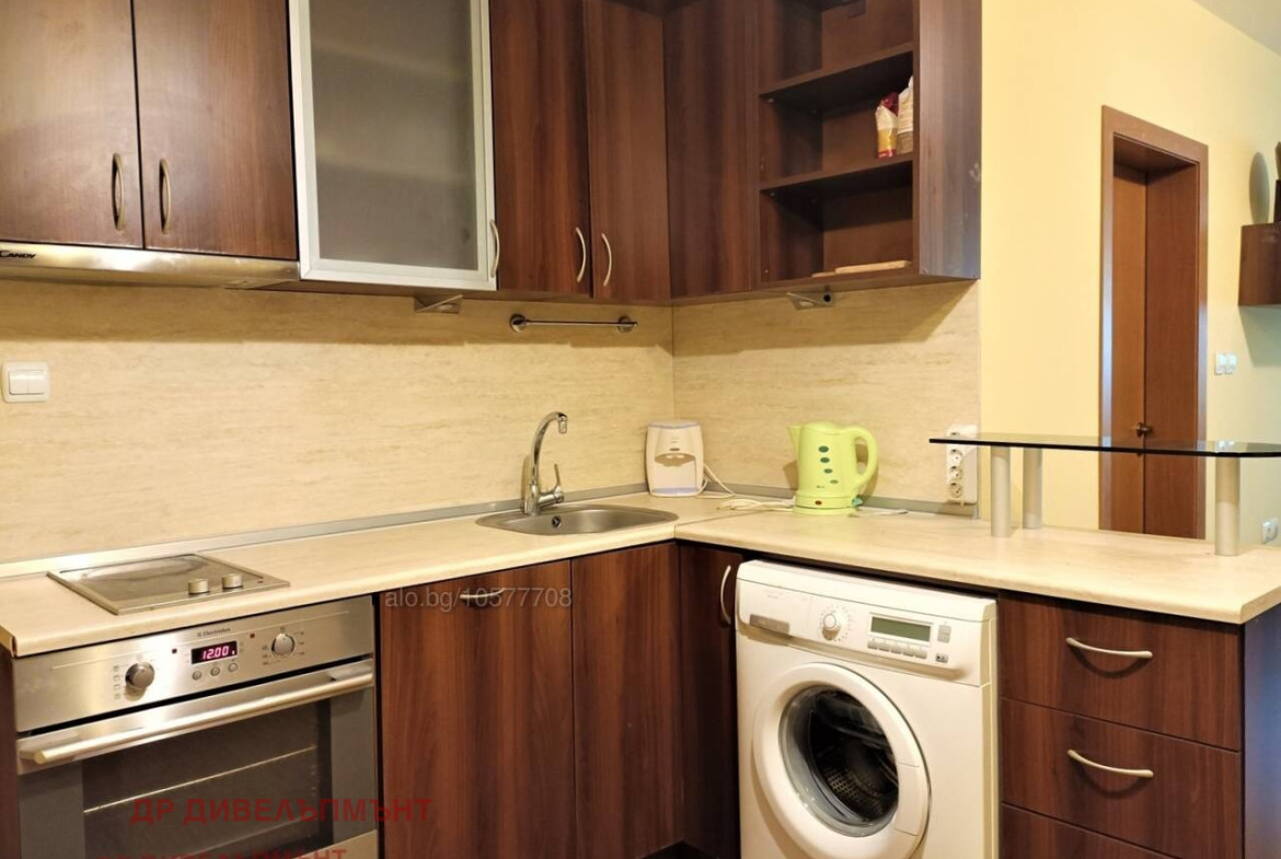 Apartment in Kompleks Yug 4 2, Sveti Vlas - Image 4